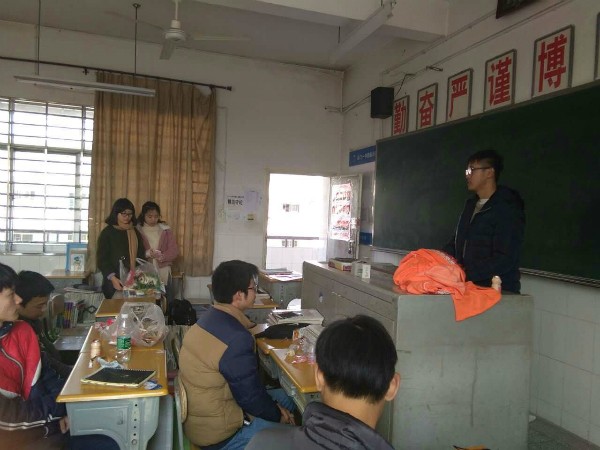 国产亚洲美日韩AV中文字幕无码成人