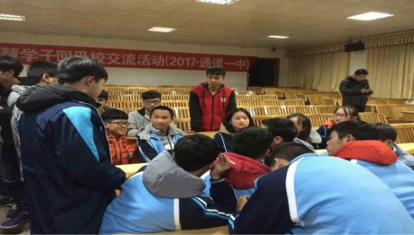 国产亚洲美日韩AV中文字幕无码成人