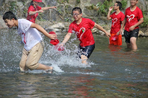 国产亚洲美日韩AV中文字幕无码成人
