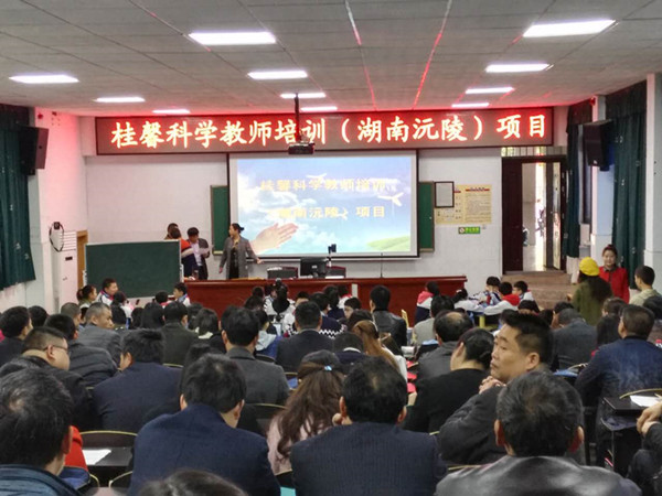 国产亚洲美日韩AV中文字幕无码成人