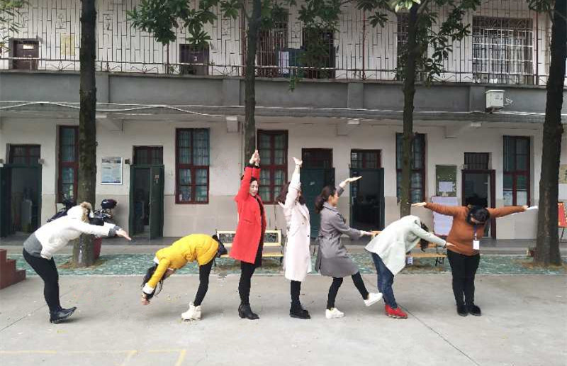 国产亚洲美日韩AV中文字幕无码成人