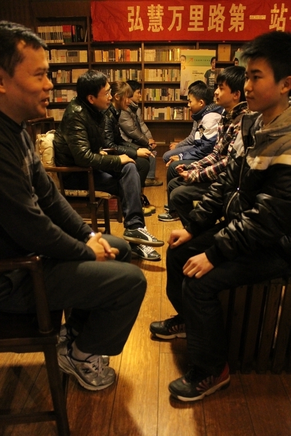 国产亚洲美日韩AV中文字幕无码成人