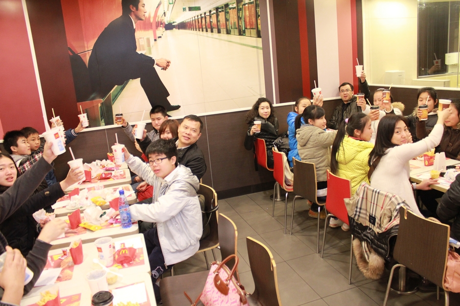 国产亚洲美日韩AV中文字幕无码成人