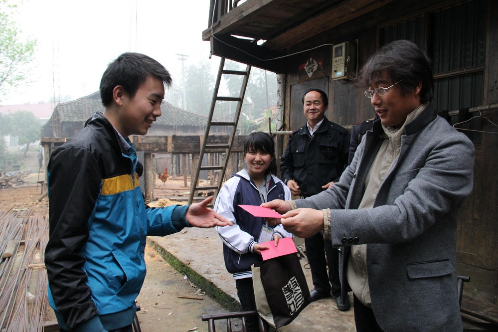 国产亚洲美日韩AV中文字幕无码成人