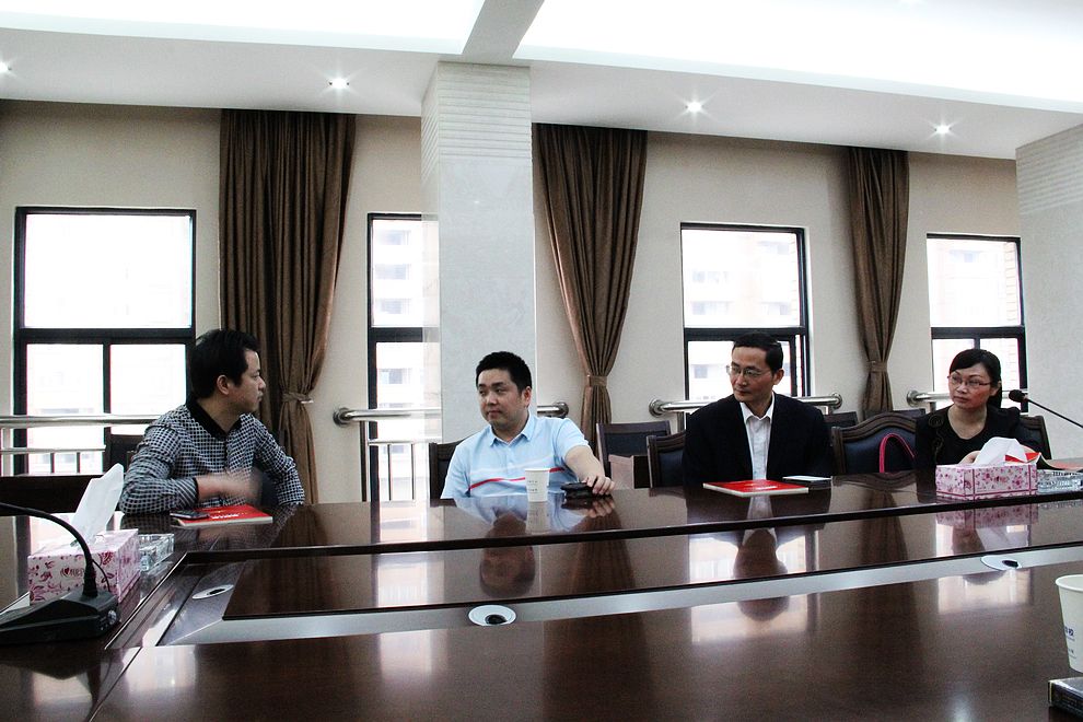 国产亚洲美日韩AV中文字幕无码成人