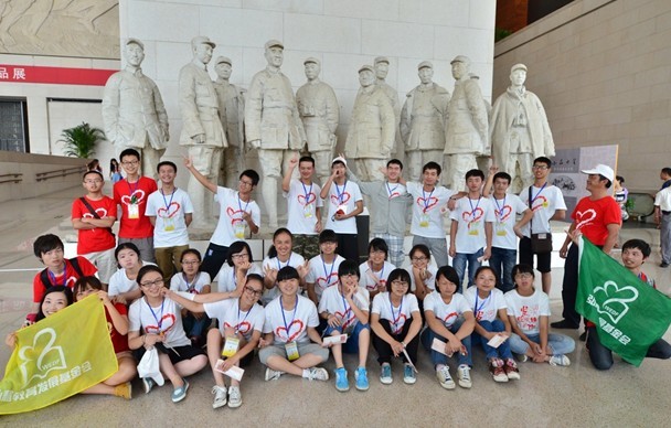 国产亚洲美日韩AV中文字幕无码成人