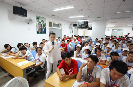 国产亚洲美日韩AV中文字幕无码成人