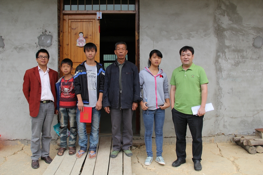 国产亚洲美日韩AV中文字幕无码成人