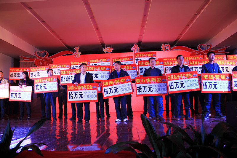 国产亚洲美日韩AV中文字幕无码成人