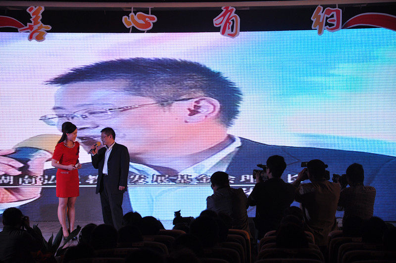 国产亚洲美日韩AV中文字幕无码成人