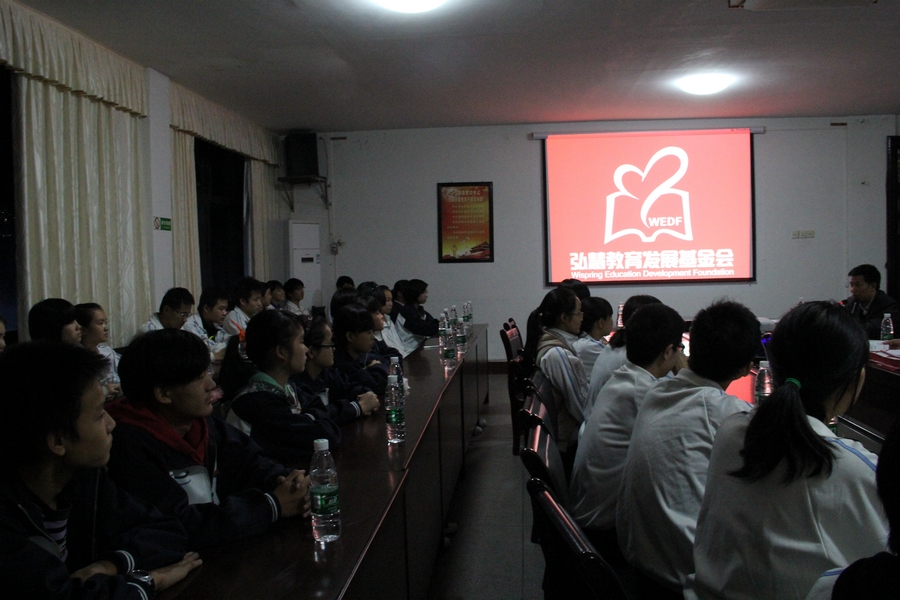 国产亚洲美日韩AV中文字幕无码成人