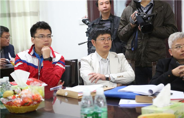 国产亚洲美日韩AV中文字幕无码成人