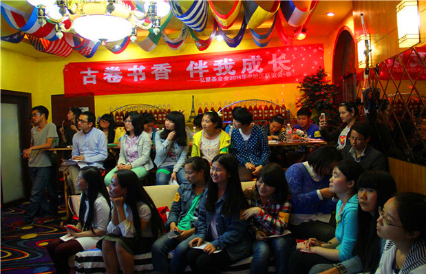 国产亚洲美日韩AV中文字幕无码成人