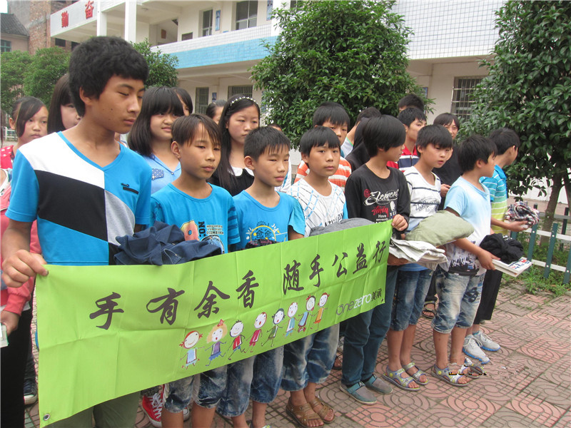 国产亚洲美日韩AV中文字幕无码成人