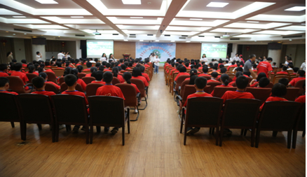 国产亚洲美日韩AV中文字幕无码成人