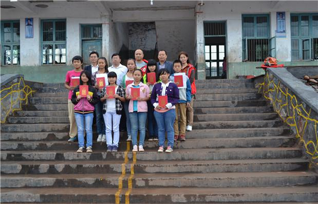 国产亚洲美日韩AV中文字幕无码成人