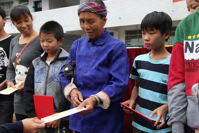 国产亚洲美日韩AV中文字幕无码成人