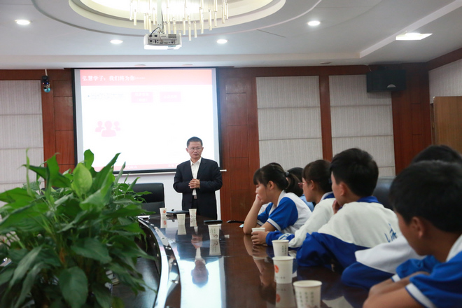 国产亚洲美日韩AV中文字幕无码成人