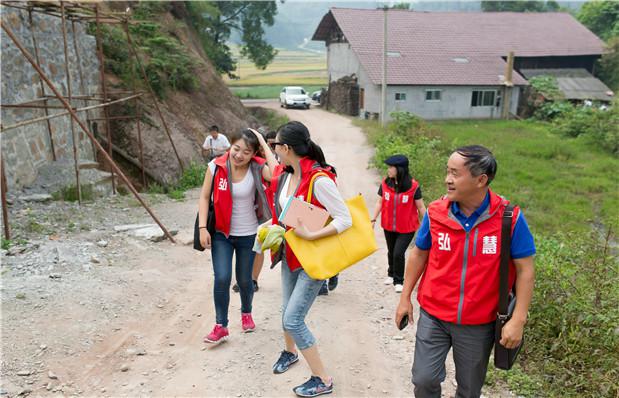 国产亚洲美日韩AV中文字幕无码成人