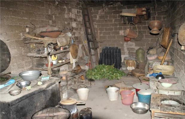 国产亚洲美日韩AV中文字幕无码成人