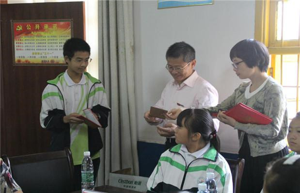 国产亚洲美日韩AV中文字幕无码成人