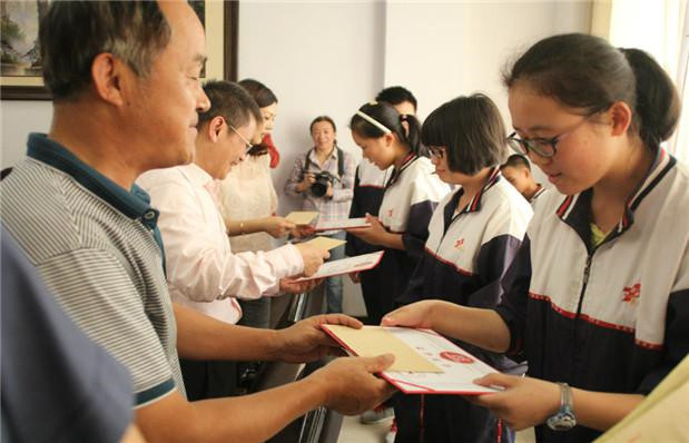 国产亚洲美日韩AV中文字幕无码成人