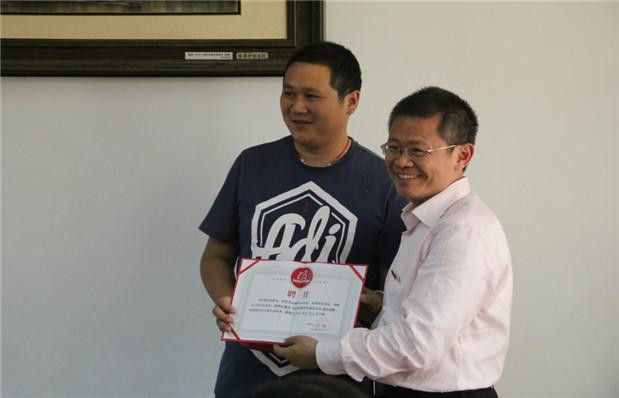 国产亚洲美日韩AV中文字幕无码成人