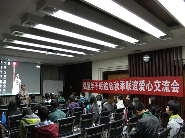 国产亚洲美日韩AV中文字幕无码成人