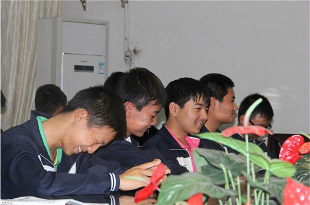 国产亚洲美日韩AV中文字幕无码成人