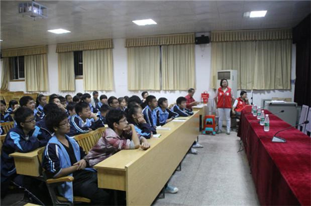 国产亚洲美日韩AV中文字幕无码成人