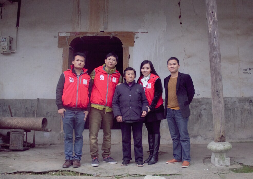 国产亚洲美日韩AV中文字幕无码成人