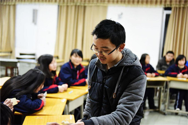 国产亚洲美日韩AV中文字幕无码成人