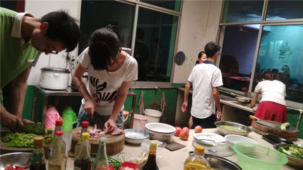 国产亚洲美日韩AV中文字幕无码成人