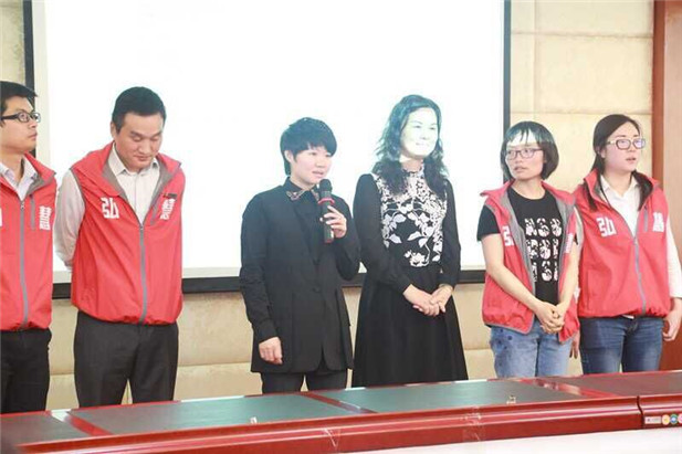 国产亚洲美日韩AV中文字幕无码成人