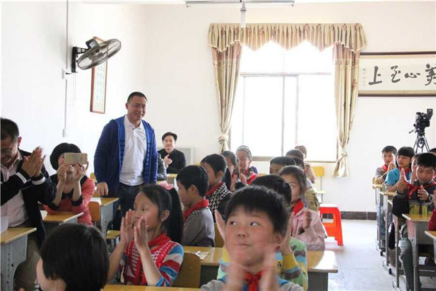 国产亚洲美日韩AV中文字幕无码成人