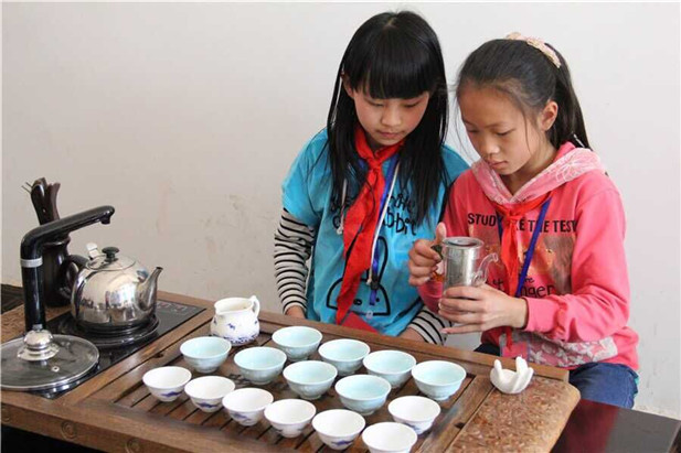 国产亚洲美日韩AV中文字幕无码成人