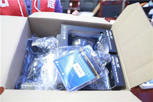 国产亚洲美日韩AV中文字幕无码成人