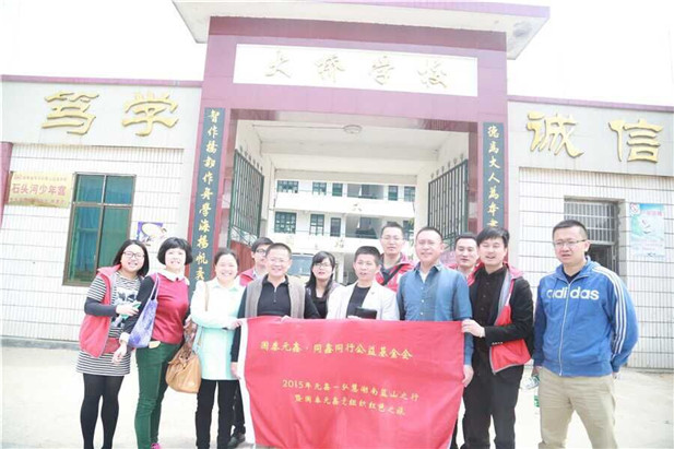 国产亚洲美日韩AV中文字幕无码成人