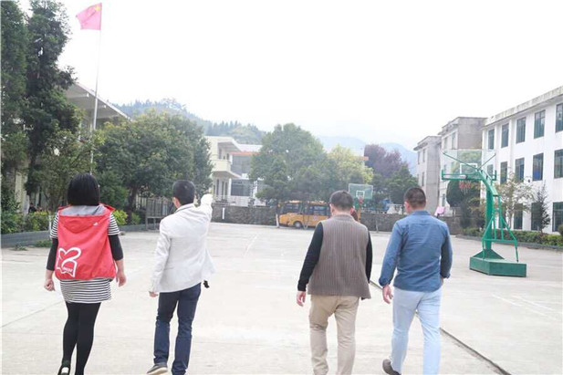 国产亚洲美日韩AV中文字幕无码成人