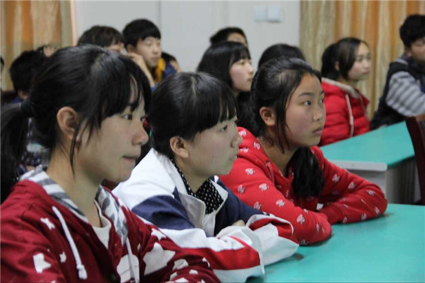 国产亚洲美日韩AV中文字幕无码成人