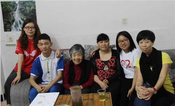 国产亚洲美日韩AV中文字幕无码成人