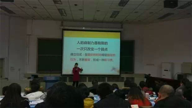 国产亚洲美日韩AV中文字幕无码成人