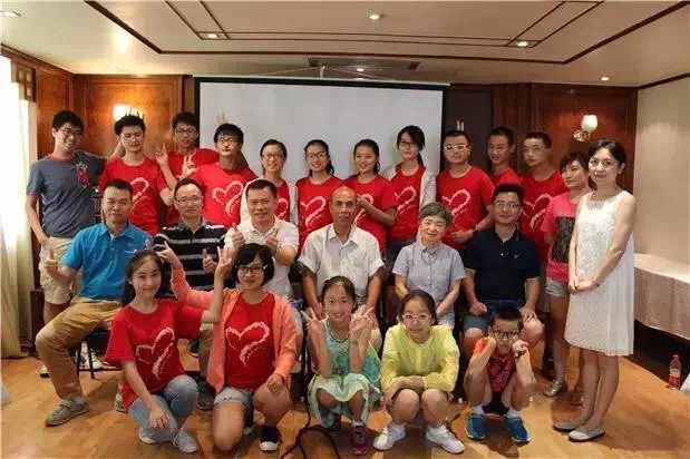 国产亚洲美日韩AV中文字幕无码成人