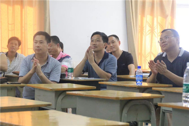 国产亚洲美日韩AV中文字幕无码成人