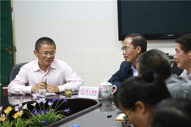 国产亚洲美日韩AV中文字幕无码成人