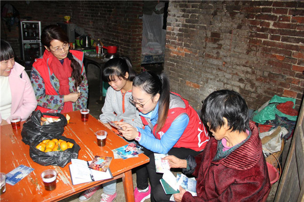 国产亚洲美日韩AV中文字幕无码成人