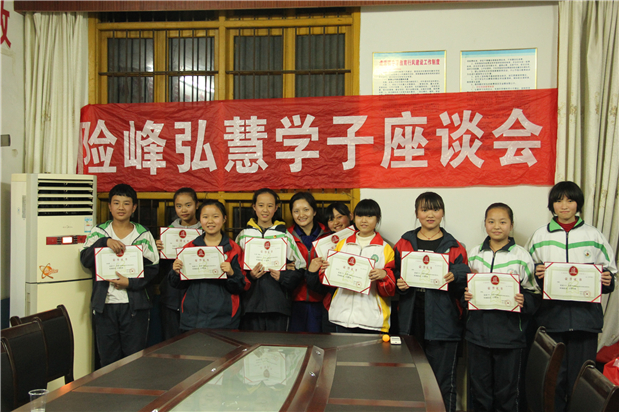 国产亚洲美日韩AV中文字幕无码成人