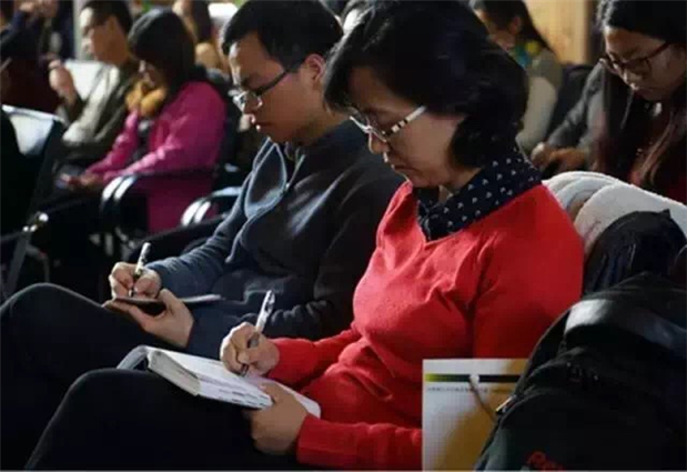 国产亚洲美日韩AV中文字幕无码成人