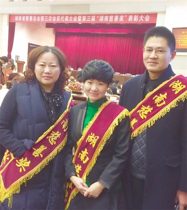 国产亚洲美日韩AV中文字幕无码成人