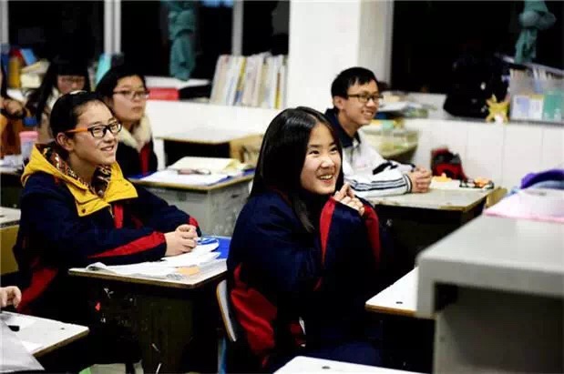 国产亚洲美日韩AV中文字幕无码成人